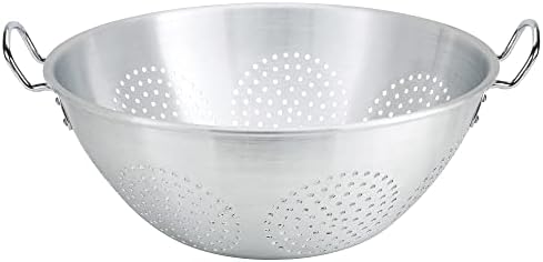 Winco ALO-16H 16-Quart Aluminum Colander with Handles 1