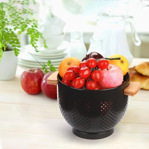 Dicunoy Metal Colander with Wood Handle