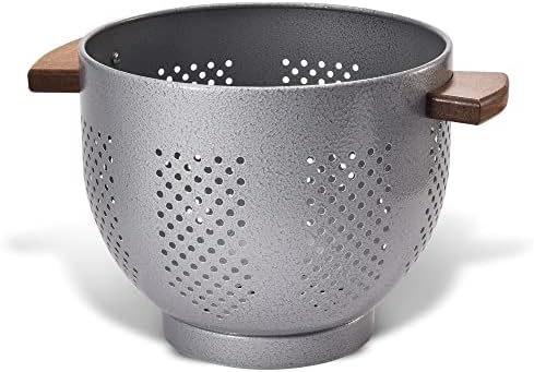 Versatile Metal Colander with Easy Grip Handle Durable and Rust-Resistant