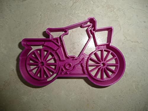 Stylish Retro Cruiser Bicycles with Basket for Cupcake Creations
