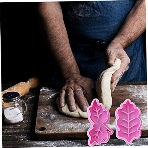 Abaodam Christmas Baking Molds Animal Leaf Shaped Cookies