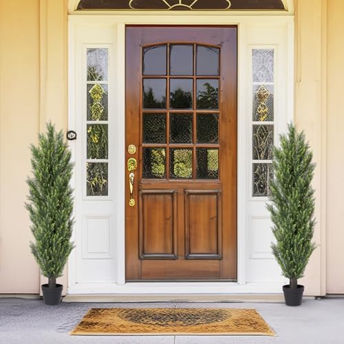 Set of 2 Realistic Cedar Outdoor Topiaries