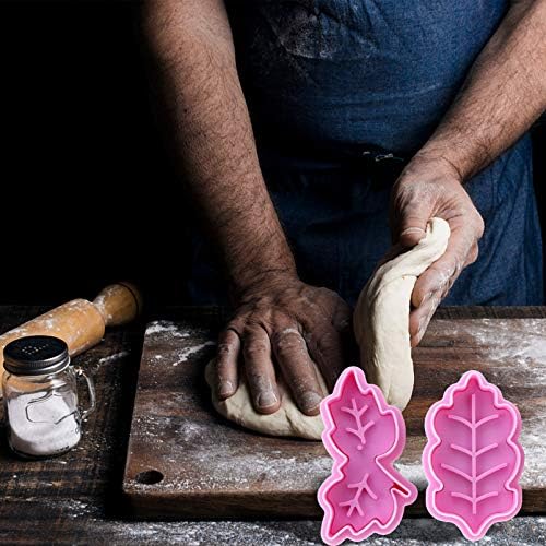 Amosfun Plastic Biscuit Mold Set for Christmas Cookies