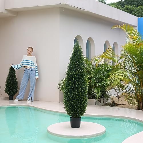 Naturally Scenic Outdoor Cedar Topiary