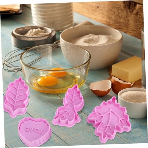 Crafty Christmas Cookies 2-Pack silicone cutter set with press mold